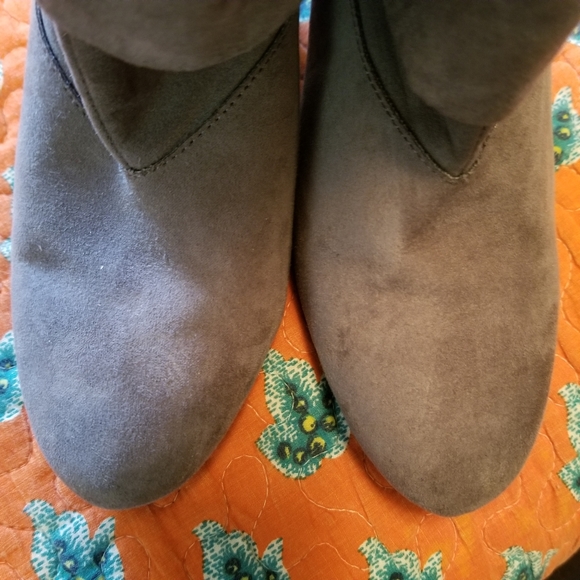 Charlotte Russe Grey Ankle Booties - Picture 4 of 6